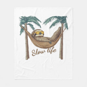Manta Polar Eslogan de Chillin en una camiseta sobredimensiona