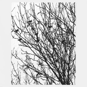 Manta Polar Estorninos en un Árbol - Alto Contraste