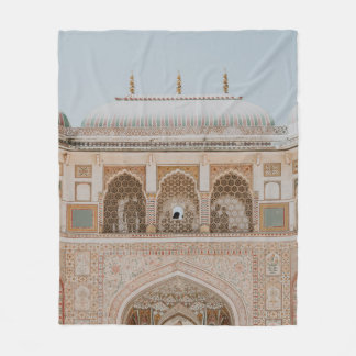 MANTA POLAR ESTRUCTURA BAJO CIELO CLARO