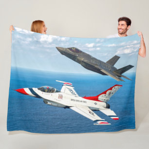Manta Polar F-16C FIGHTING FALCON y F-35A LIGHTNING II