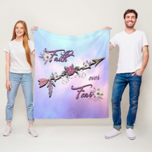 Manta Polar Fe Over Fear Fleece Blanket