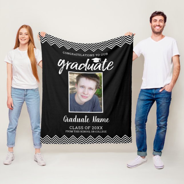 Manta Polar Felicitaciones Graduate Photo Class de 2020 Black (In situ)