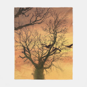 Manta Polar Fleece Blanket Twisted Autumt Tree At Sunset