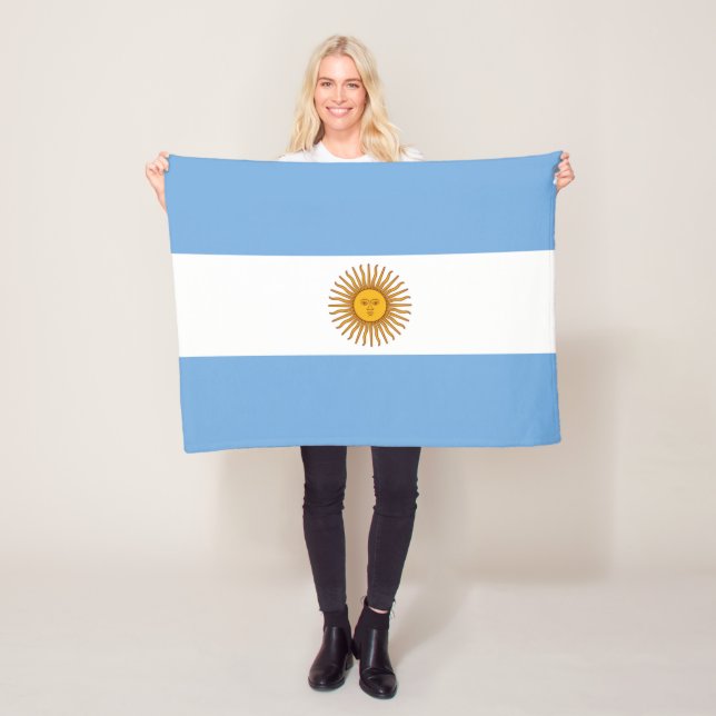 Manta Polar Fleece fútbol argentino con bandera argentina (In situ)