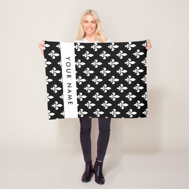Manta Polar Fleur de Lis, Blanco sobre Negro, Blanco, Tu Nombr (In situ)