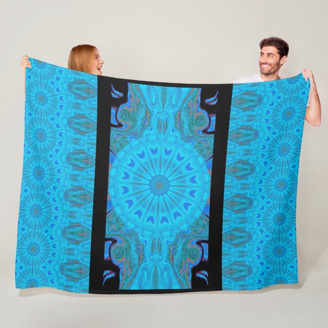 Manta Polar Flor azul en luz (In situ)