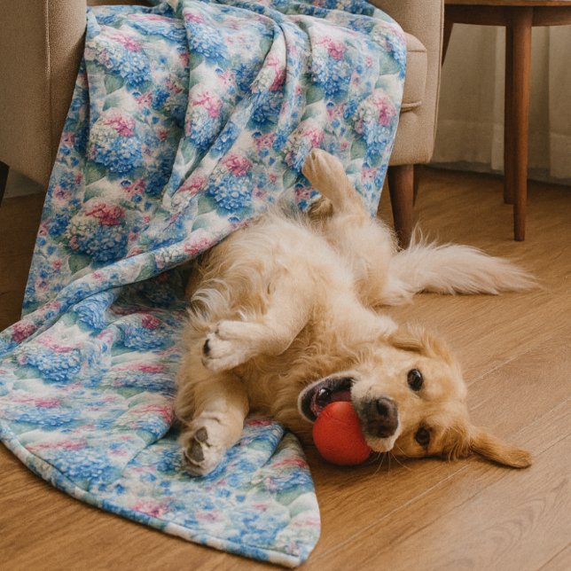 Manta Polar Floral Hydrangea Fleece Blanket Blue & Pink  (When your Golden Retriever claims the blanket you know it’s a keeper.)