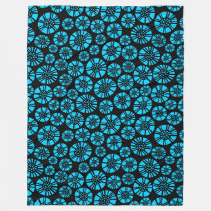 Manta Polar Flores abstractas 031023 - Azul cielo sobre negro