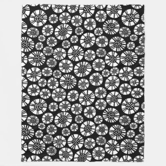 Manta Polar Flores abstractas 031023 - Blanco sobre negro