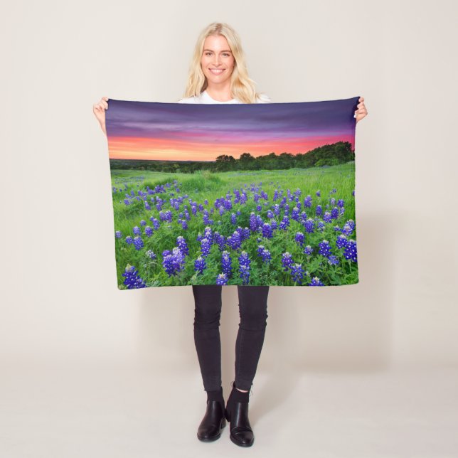 Manta Polar Flores | Bluebonnets en Sunset Texas (In situ)