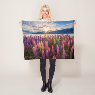 Manta Polar Flores Lupines New Zealand
