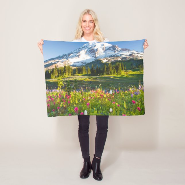 Manta Polar Flores | Mt. Rainier Wildflowers (In situ)