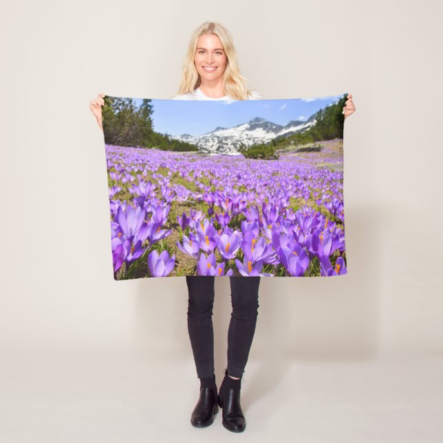 Manta Polar Flowers | Crocus Pirin Mountain Park Bulgaria (In situ)