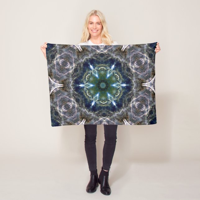 Manta Polar Folk Mandala Fleece Blanket (In situ)
