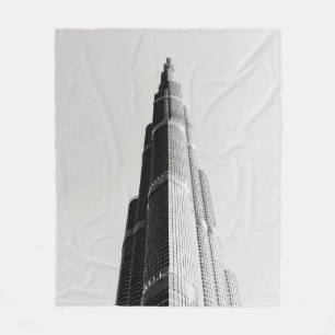 MANTA POLAR FOTO DE GRAYSCALE DEL EDIFICIO DE ALTO AUMENTO
