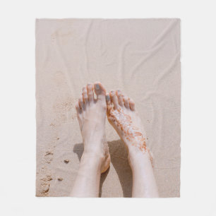 Manta Polar Fotografía selectiva de los pies con tatuaje