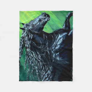 Manta Polar Friesio, el semental de belleza negro, corriendo