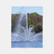 Fuente en un estanque
