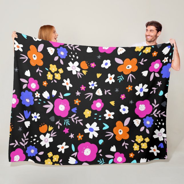 Manta Polar Fun floral 60x80 Fleece Blanket (In situ)