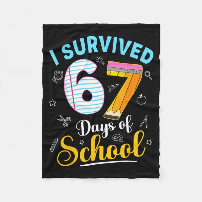 Manta Polar Funny Meme I Survived 67 Days Of School Teacher St (Anverso)