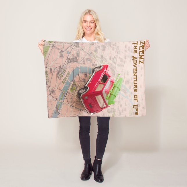 Manta Polar Gamer Life Adventure with Zeemz TTRPG Tabletop (In situ)