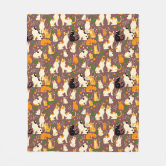 Manta Polar Gatos cortos en un fondo café marrón