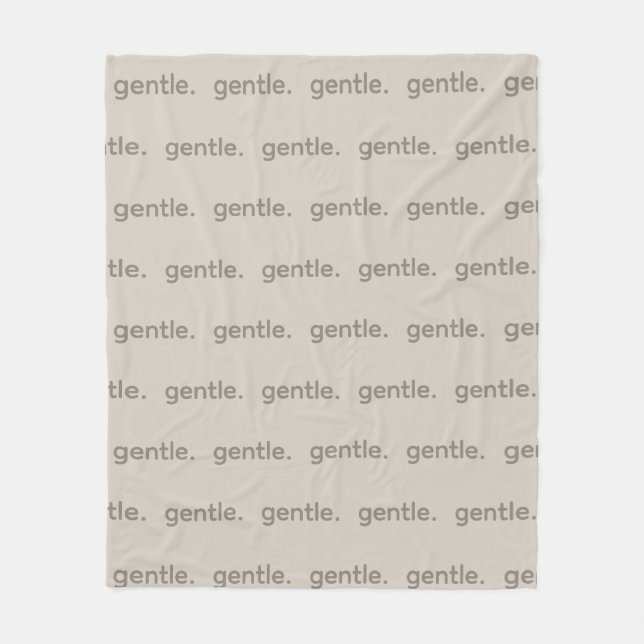 Manta Polar Gentle Repeated Word Pattern Cozy, Calm & Soft  (Anverso)