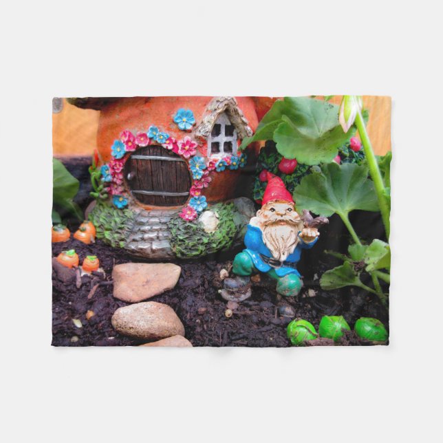 Manta Polar Geranium Gnome 01 (Frente (Horizontal))