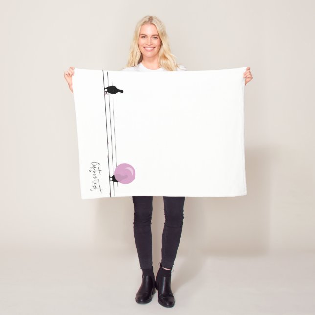 Manta Polar Graciosos pájaros de bubblegum en blanco alambrado (In situ)