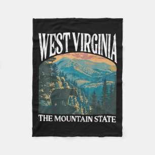 Manta Polar Gráfico de Virginia Retro Bear Mountain