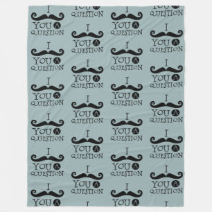Manta Polar Gris Blue Mustache tú una pregunta del día del pad