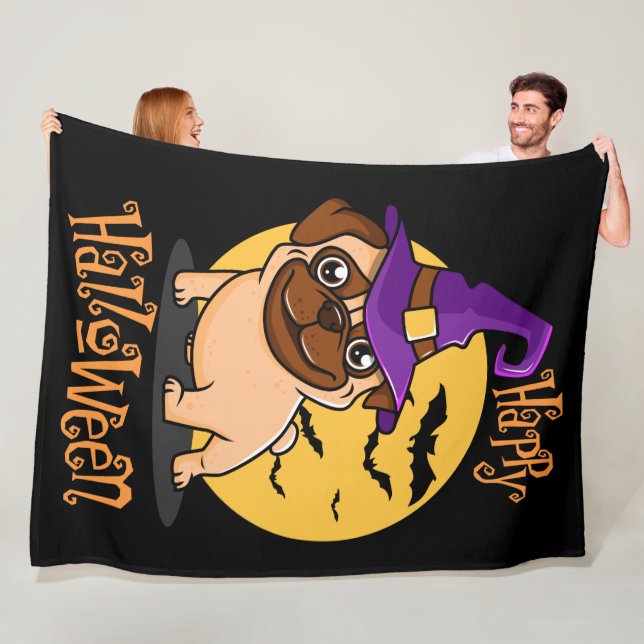 Manta Polar Halloween Puggy Fleece Blanket (In situ)