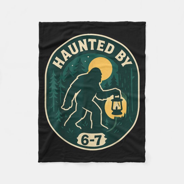Manta Polar Haunted By 6-7 Bigfoot Lantern Halloween Badge  (Anverso)