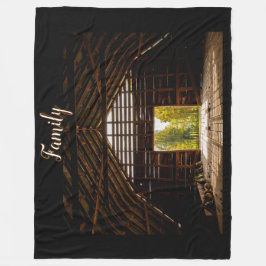 Manta Polar Hayloft del viejo granero marrón con una vista