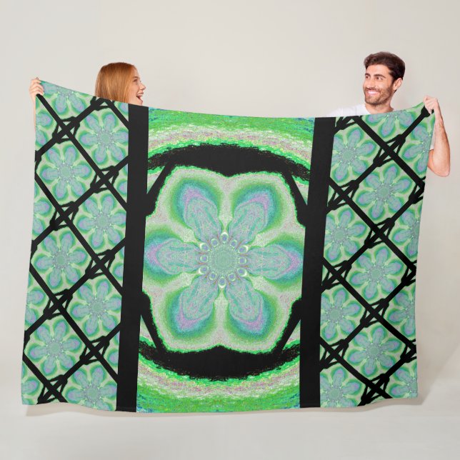 Manta Polar Hazy Wildflower 1 (In situ)