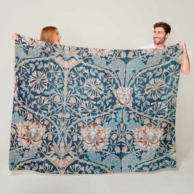 Manta Polar Honeysuckle, William Morris (In situ)