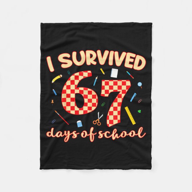 Manta Polar I Survived 67 Days Of School Funny Meme Student Te (Anverso)