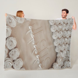 Manta Polar JESÚS Fleece & Sherpa Blanket - Rosas blancas y