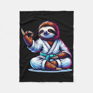 Manta Polar Karate Sloth abrazando la calma serenidad