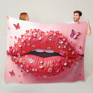 Manta Polar Labios en Flor: Beso de Mariposa Floral