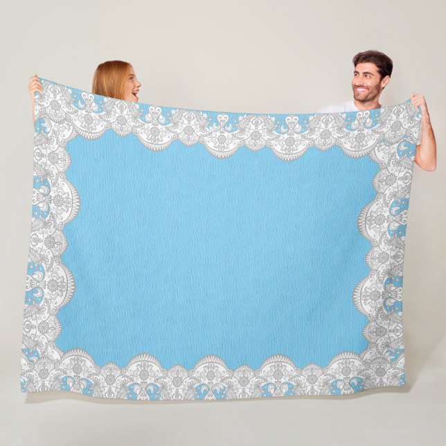 Manta Polar Lace Frame (In situ)