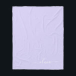 Manta Polar Lavender Purple Girly Script Monograma Nombre mode<br><div class="desc">Monograma de Lavender Purple Faux Añade Tu Propio Nombre Fleece Blanket. Esto hace que el dulce perfecto cumpleaños 16,  boda,  ducha de novia,  aniversario,  ducha de bebé o fiesta de soltera sea regalo para alguien que ama el lujo glam y los estilos de moda.</div>