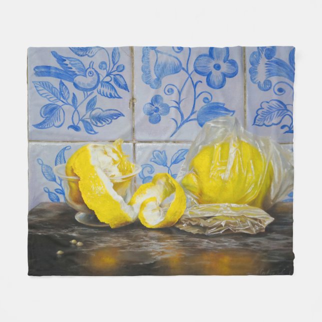 Manta Polar Lemons and Azulejos — Classic Blue & Yellow Still  (Frente (Horizontal))