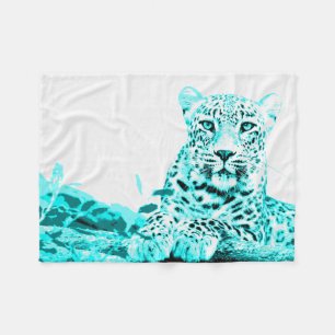 Manta Polar Leopardo turquesa en fondo blanco