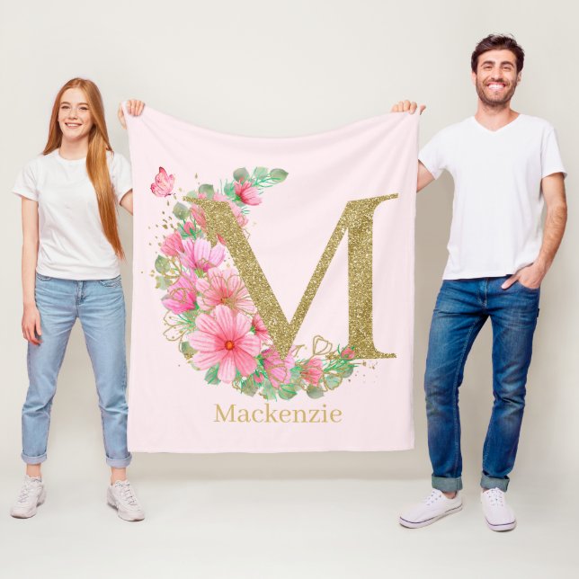 Manta Polar Letra acuarela oro y monograma floral M (In situ)