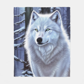 Manta Polar Lobo Blanco En Una Monta De Bosque Nevado