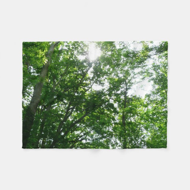 Manta Polar Looking Up to Summer Trees (Frente (Horizontal))