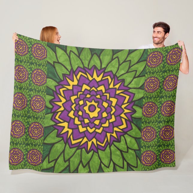 Manta Polar Loto Fleece Blanket (In situ)