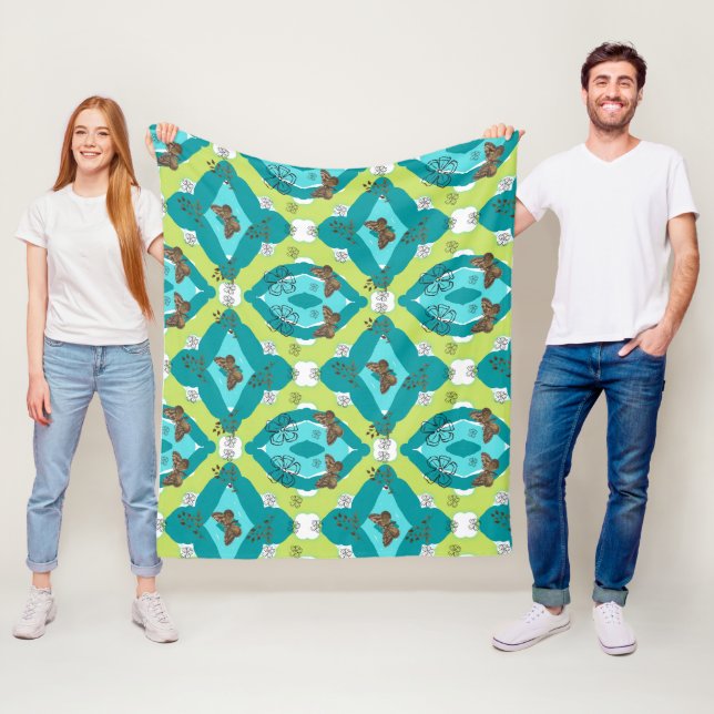 Manta Polar Luxe green garden art (In situ)