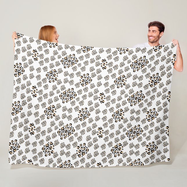 Manta Polar Luxe modern animalprint be brave girl (In situ)